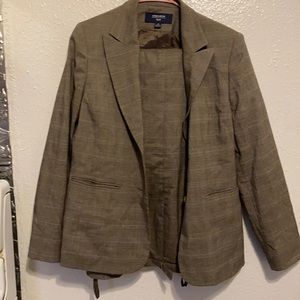Size 10 brown pant suit set.